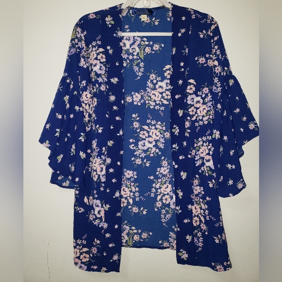 Francescas Blue Rain Bell Sleve Kimono Size Small - Picture 1 of 3